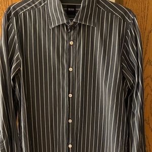 Hugo Boss dress shirt. Medium.
